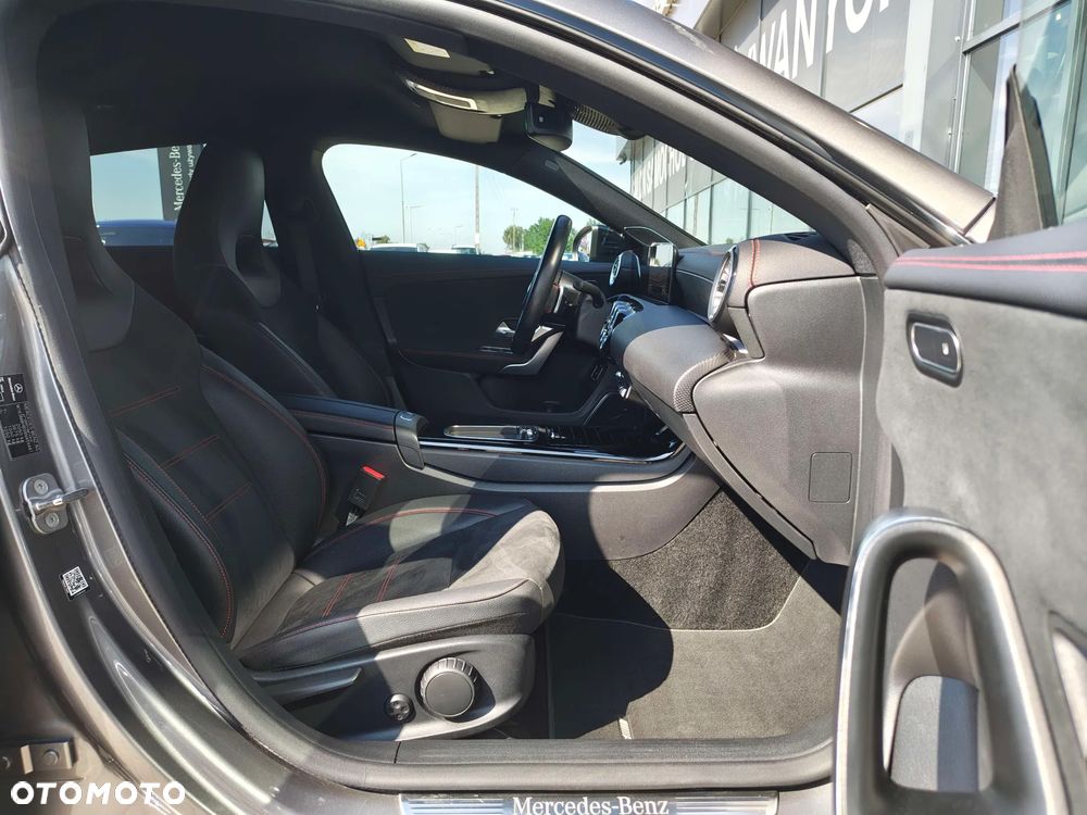 Mercedes-Benz CLA 200 mHEV AMG Line 7G-DCT - 21