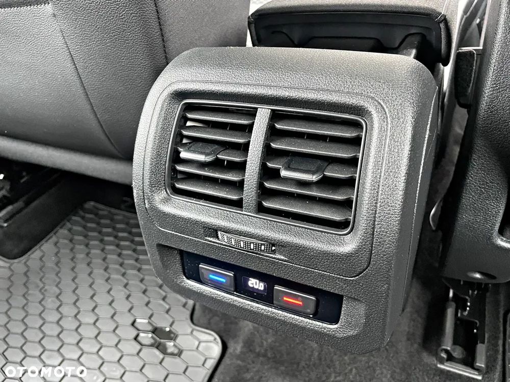 Volkswagen Touran 1.0 TSI OPF Comfortline - 30