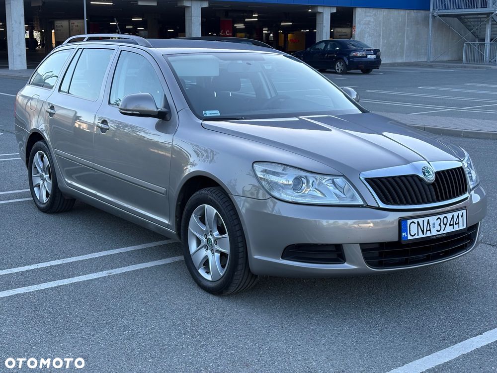 Skoda Octavia 1.6 Ambiente EU5 - 14