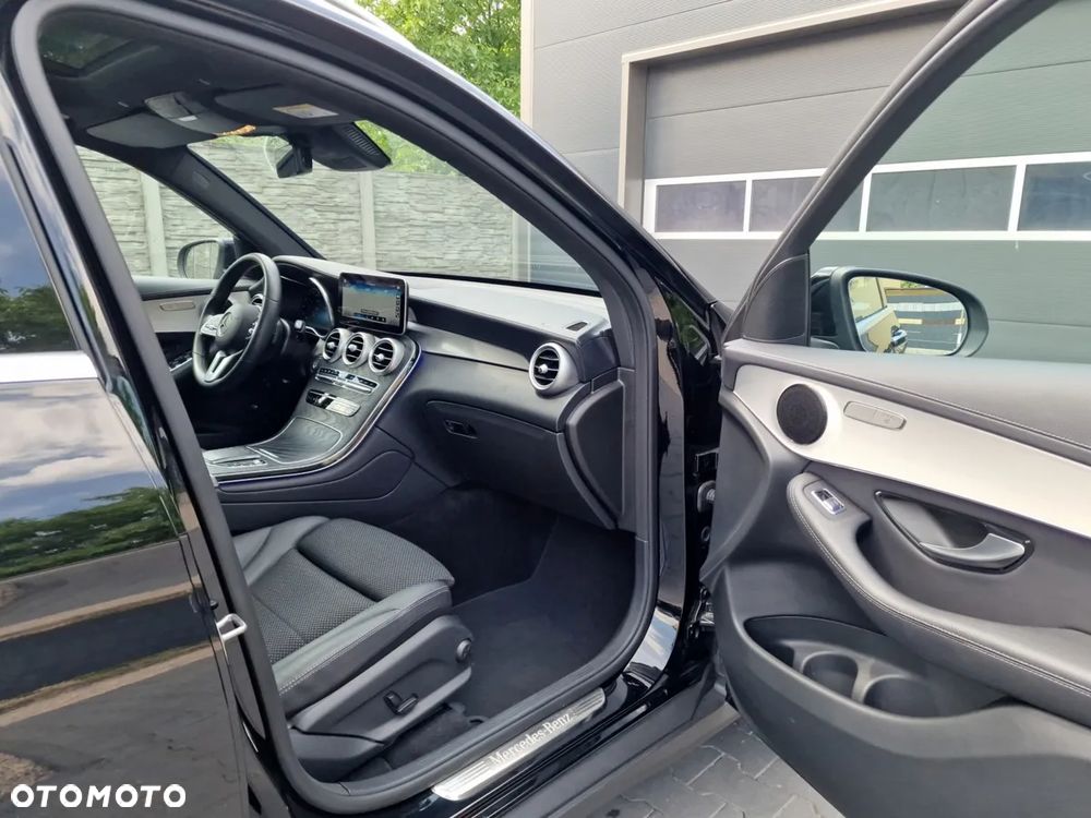 Mercedes-Benz GLC - 26