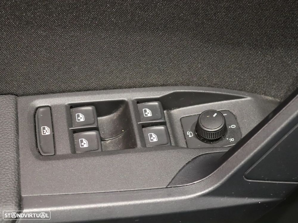 SEAT Ibiza 1.0 TSI FR - 23