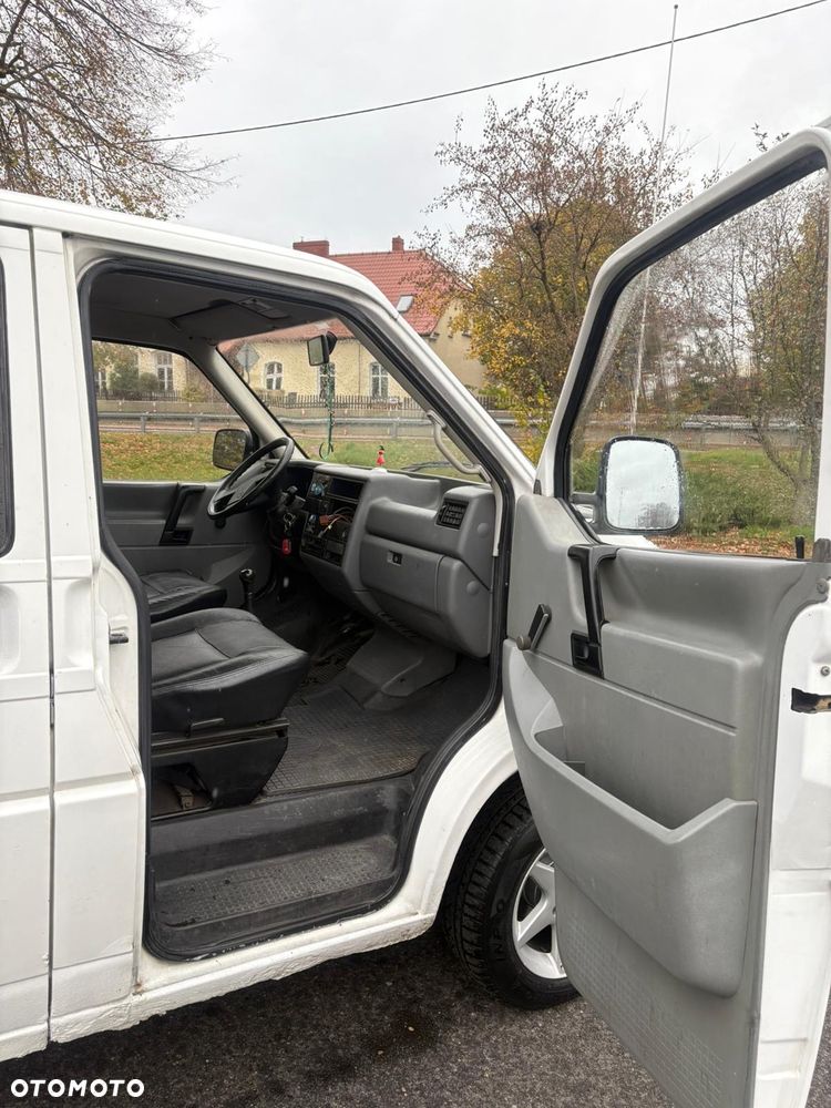 Volkswagen Transporter - 6