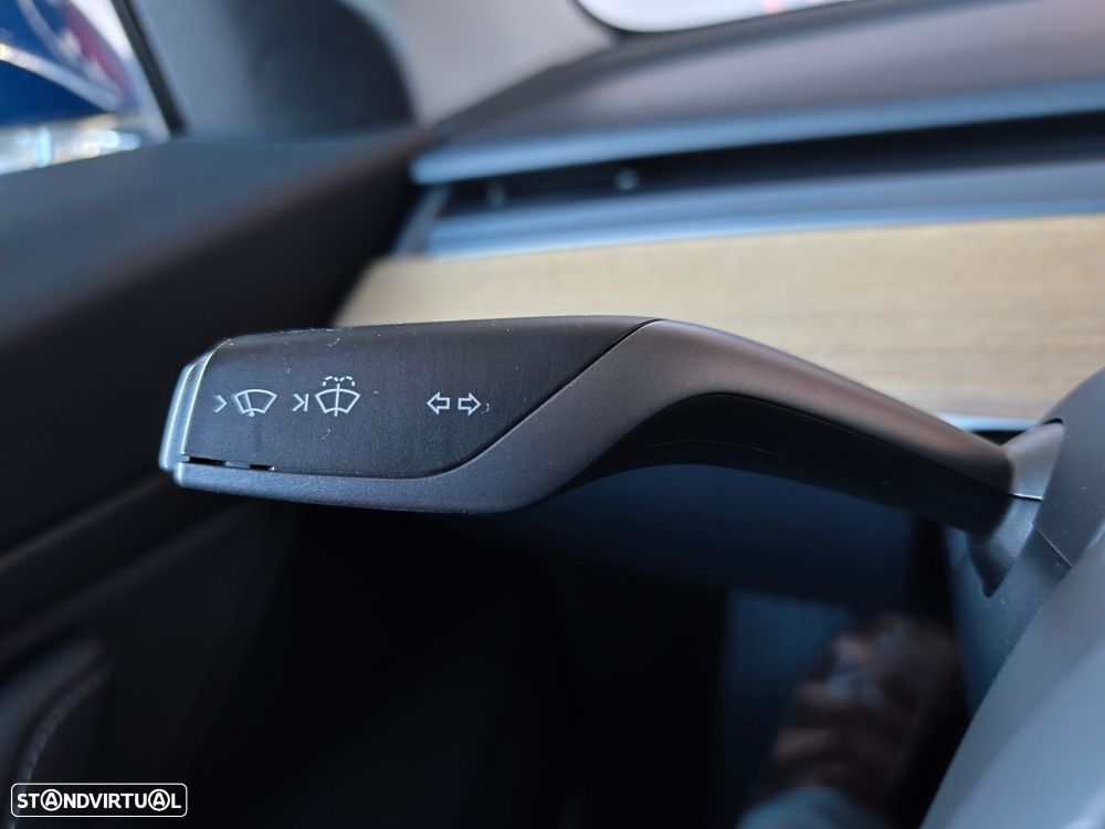 Tesla Model 3 - 12