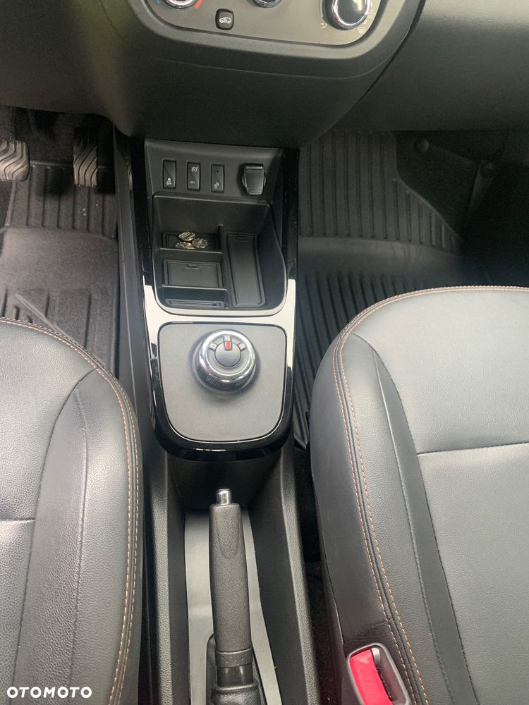 Dacia Spring - 9