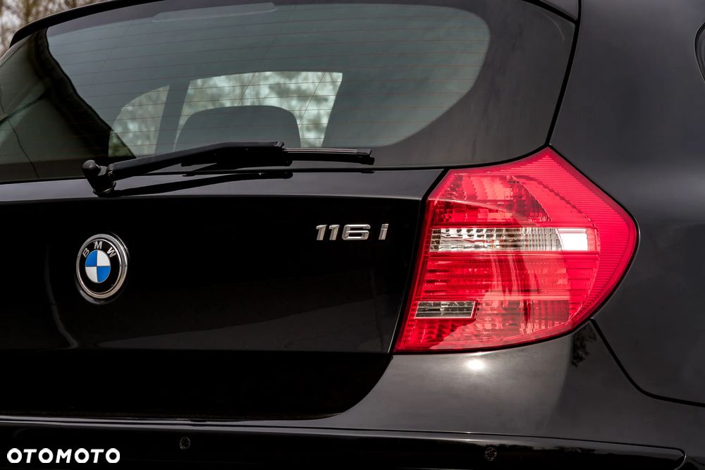 BMW Seria 1 116i - 22