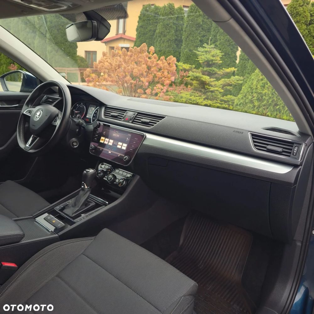 Skoda Superb 2.0 TDI DSG Style - 27