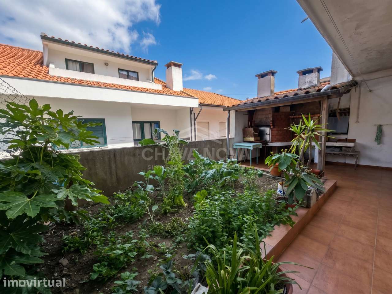 Moradia em Banda V5 c/ Garagem e Jardim em Mafamude (Laborim) - Grande imagem: 5/58