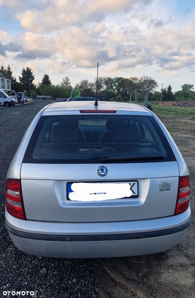 Skoda Fabia 1.4 16V Elegance - 8