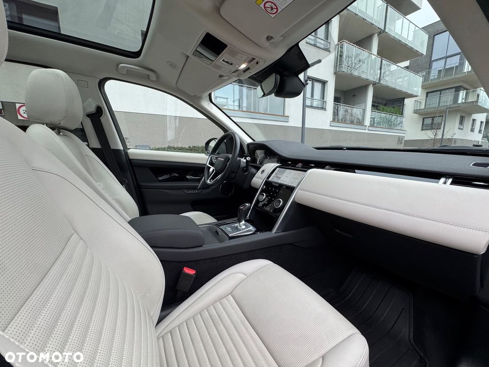 Land Rover Discovery Sport - 10