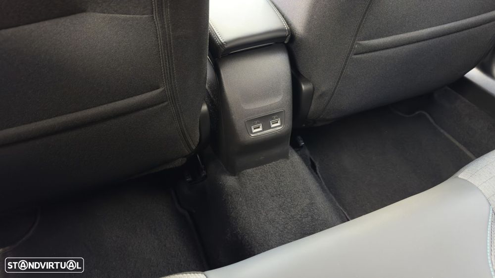 Peugeot 2008 1.2 PureTech Allure Pack EAT8 - 30