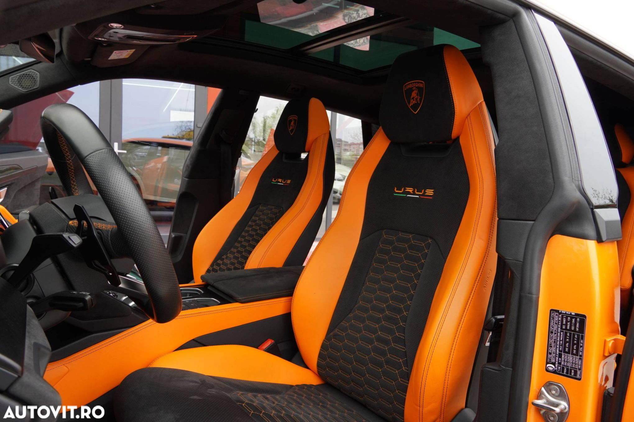 Lamborghini URUS Standard - 27
