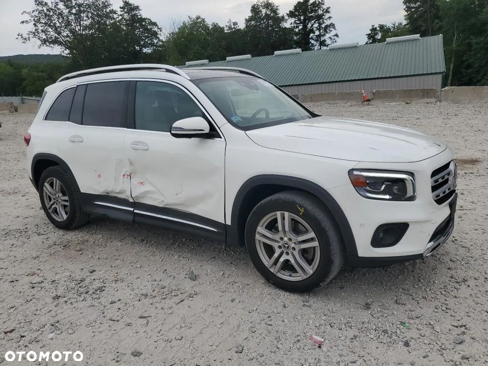 Mercedes-Benz GLB - 4