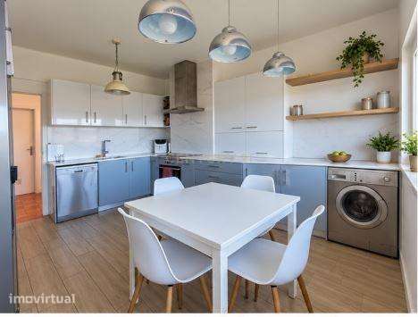 Excelente apartamento T3 + 2 com sótão e garagem | Espaço, luz e versa - Grande imagem: 2/22