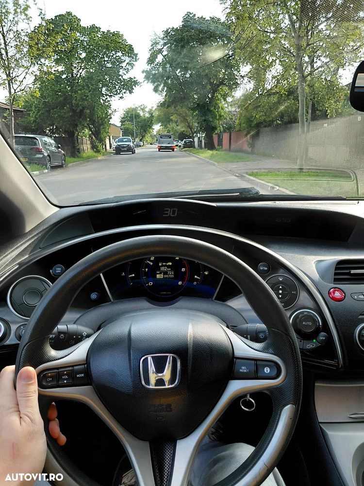 Honda Civic 2.2i-CTDi Comfort - 8