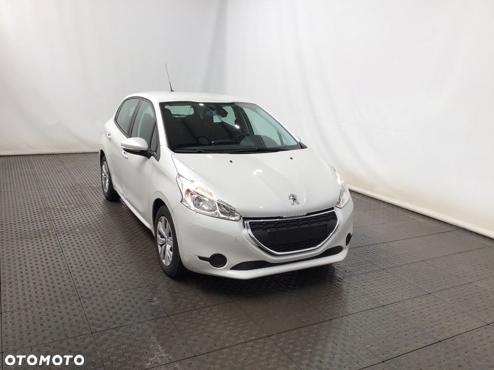 Peugeot 208 1.2 VTi Access - 30