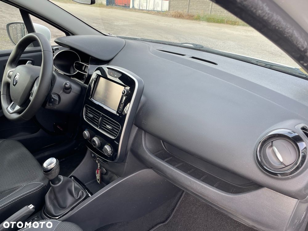 Renault Clio - 15