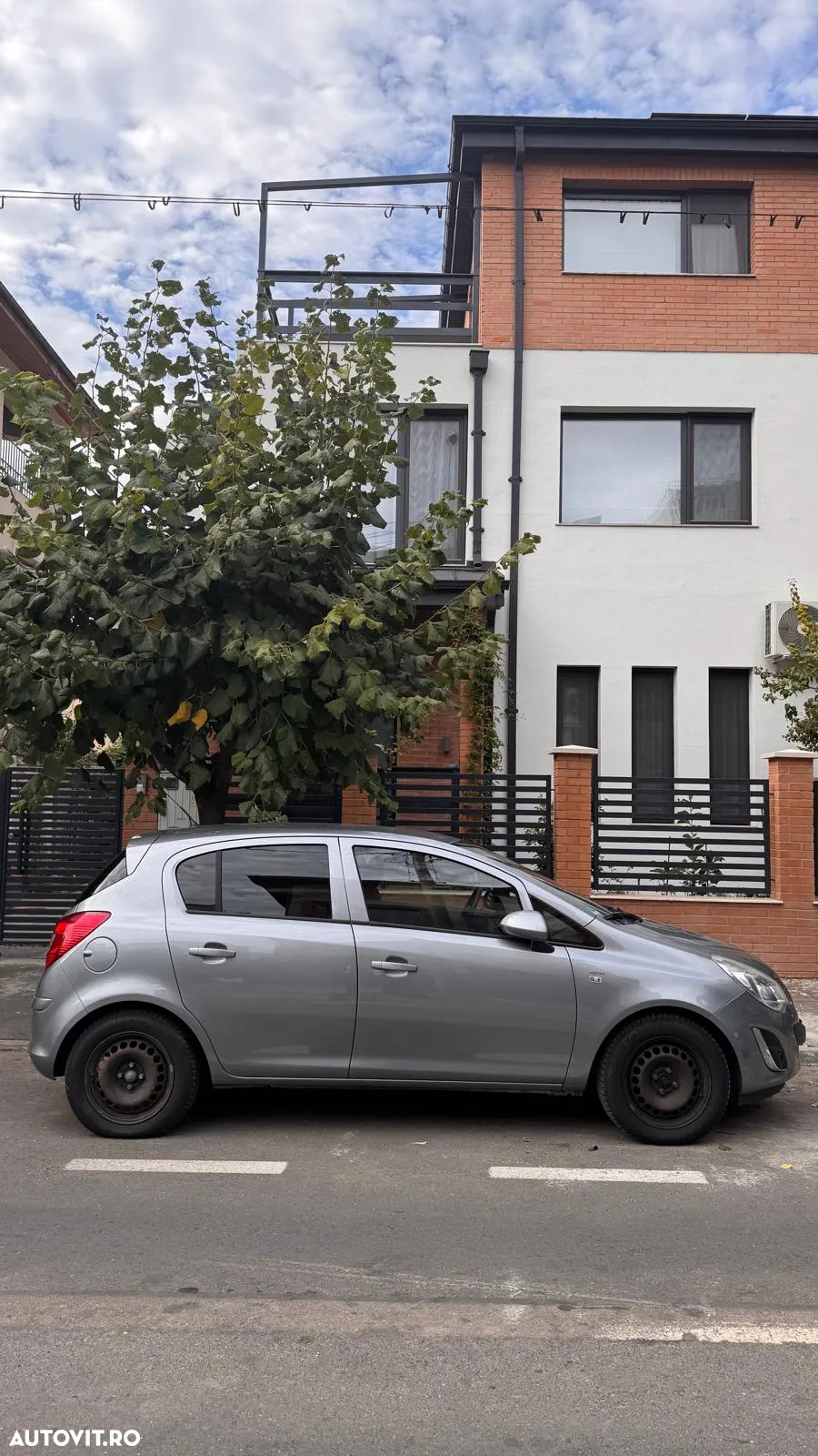 Opel Corsa 1.4 16V Active - 4