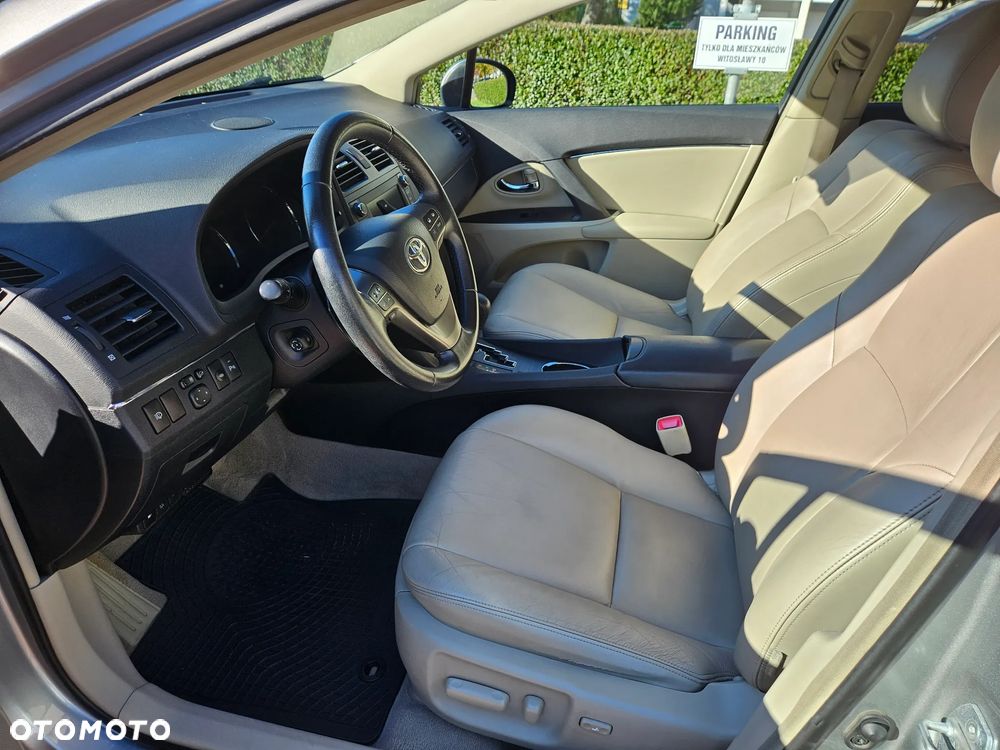 Toyota Avensis 2.0 Prestige MS - 16