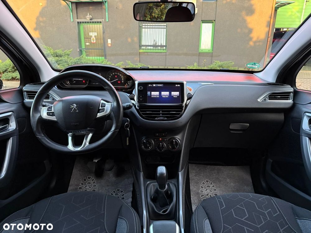 Peugeot 2008 1.2 Pure Tech Allure S&S - 35