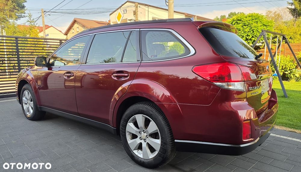 Subaru Outback 2.0D Exclusive - 6