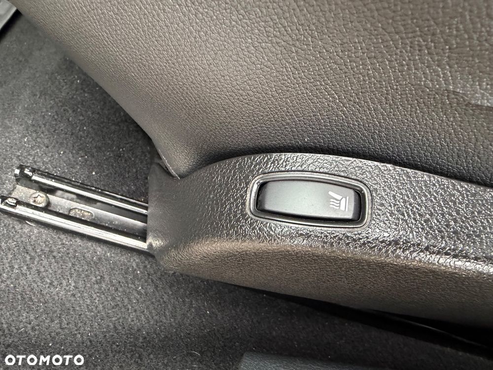 Dacia Lodgy TCe 115 Stepway - 24