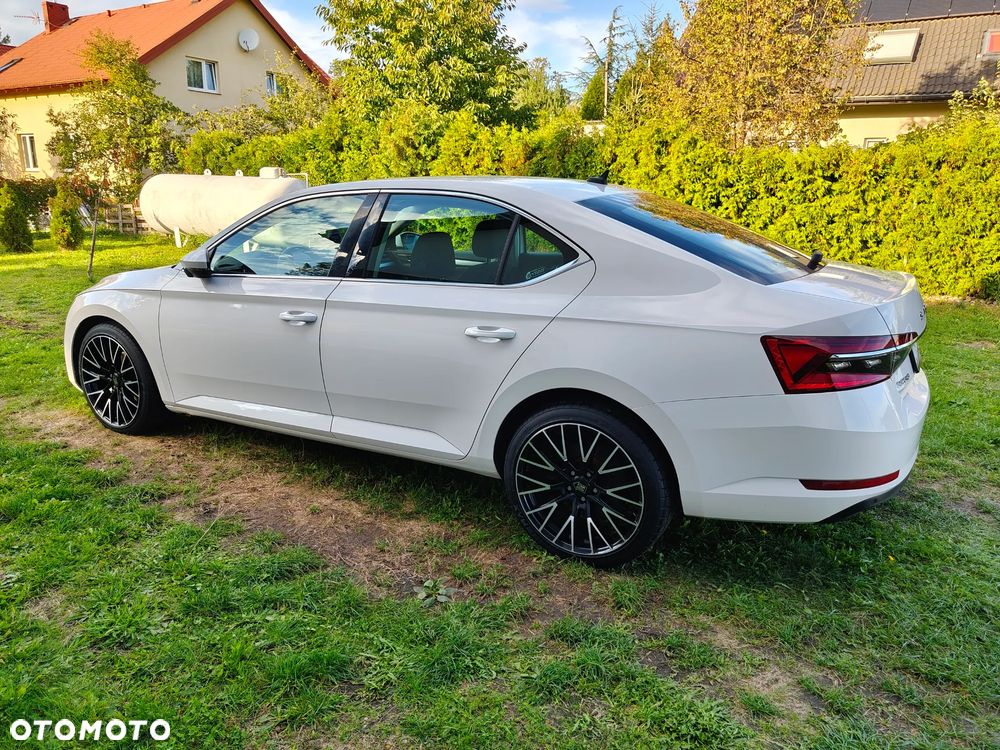 Skoda Superb 2.0 TDI Ambition DSG - 7