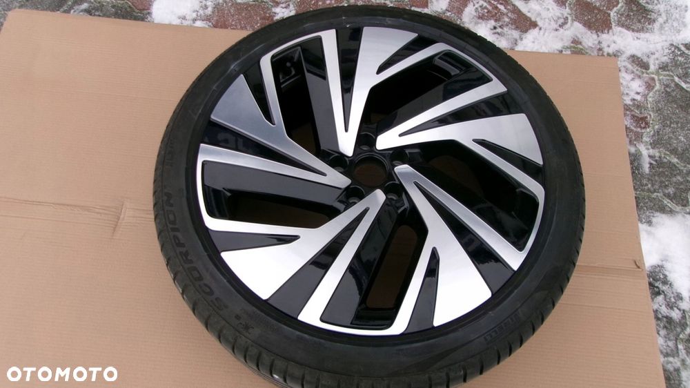 FELGA ALUMINIOWA Z OPONĄ KOŁO VW ID4 ID 4 9JX21 ET42 11A601025K - 2