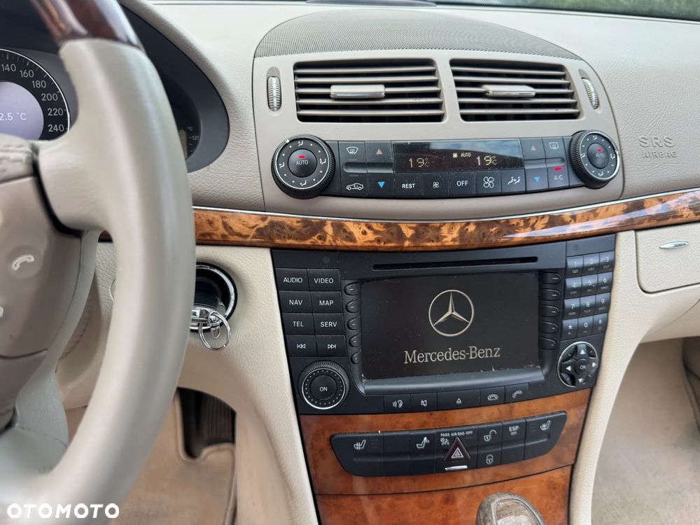 Mercedes-Benz Klasa E 320 CDI Elegance - 12