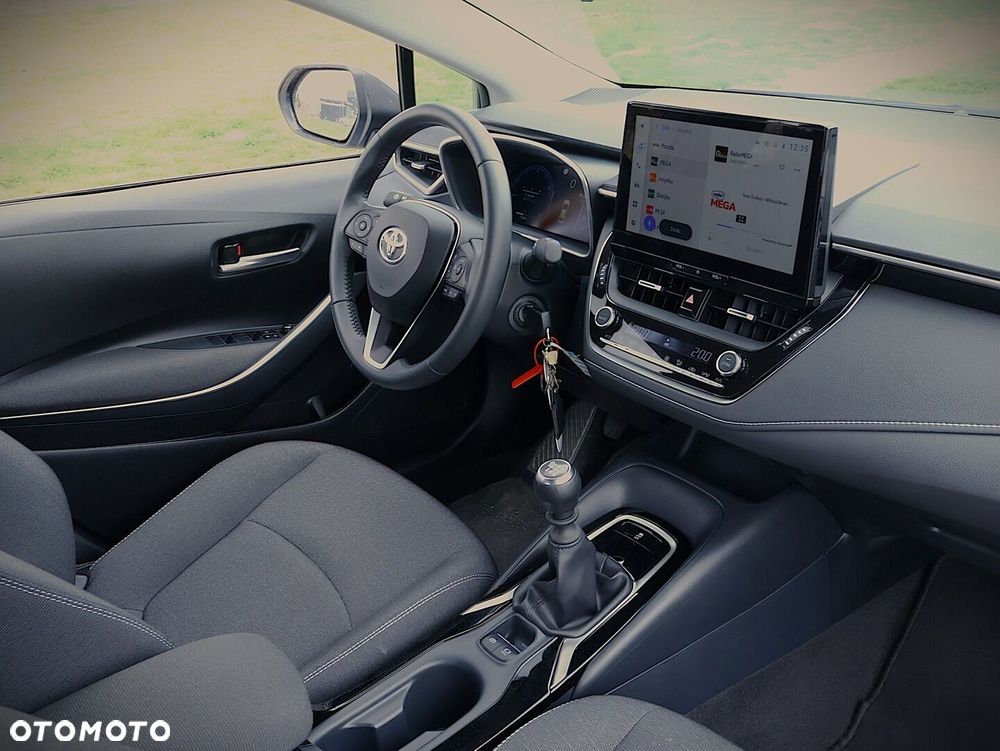 Toyota Corolla - 23