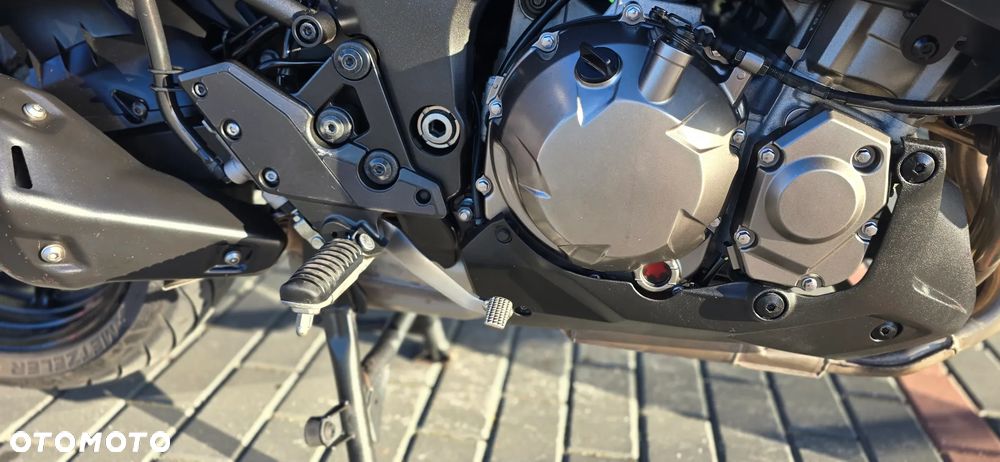 Kawasaki Versys 1000 - 16