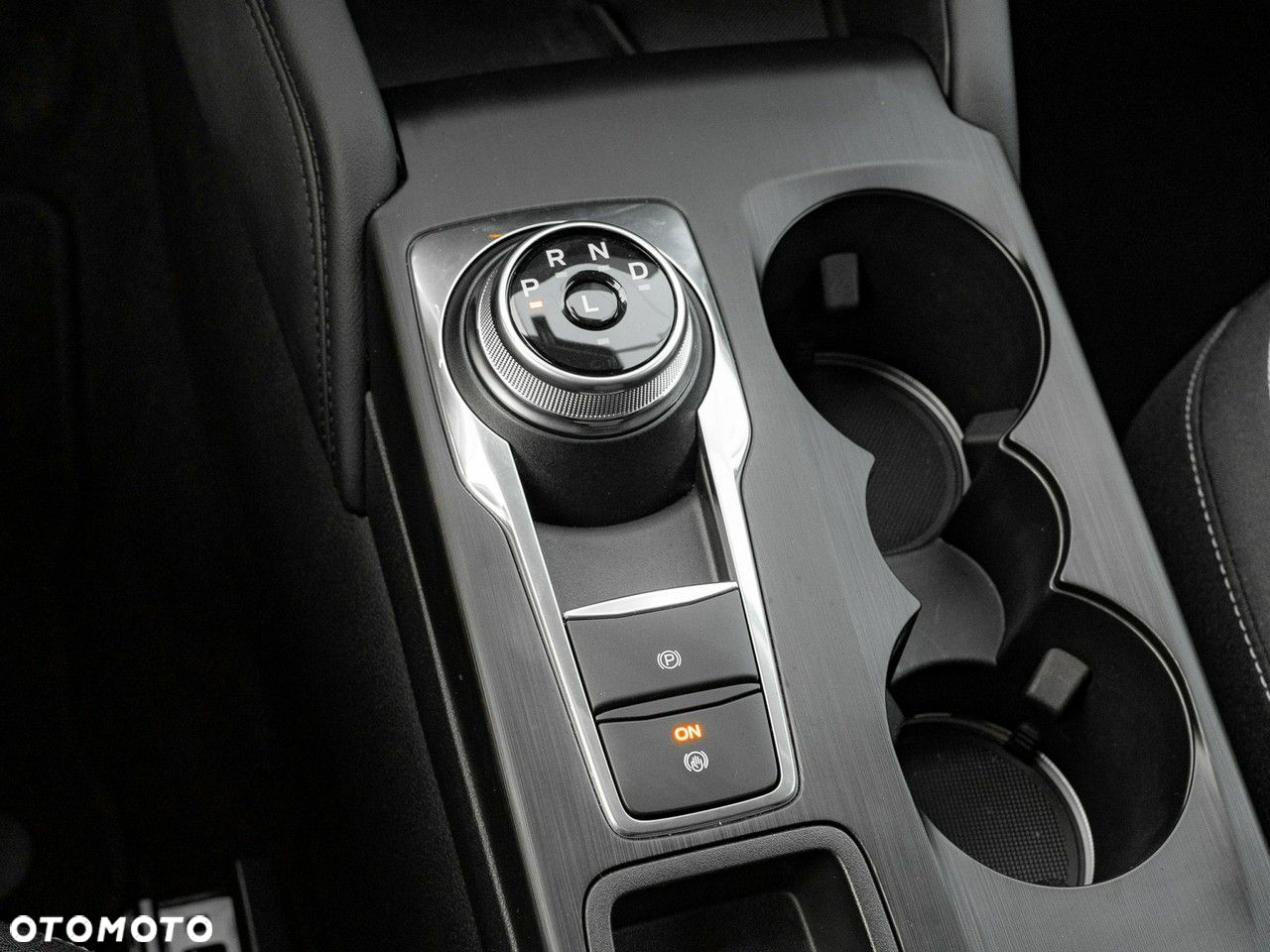 Ford Kuga 1.5 EcoBoost FWD Titanium - 19
