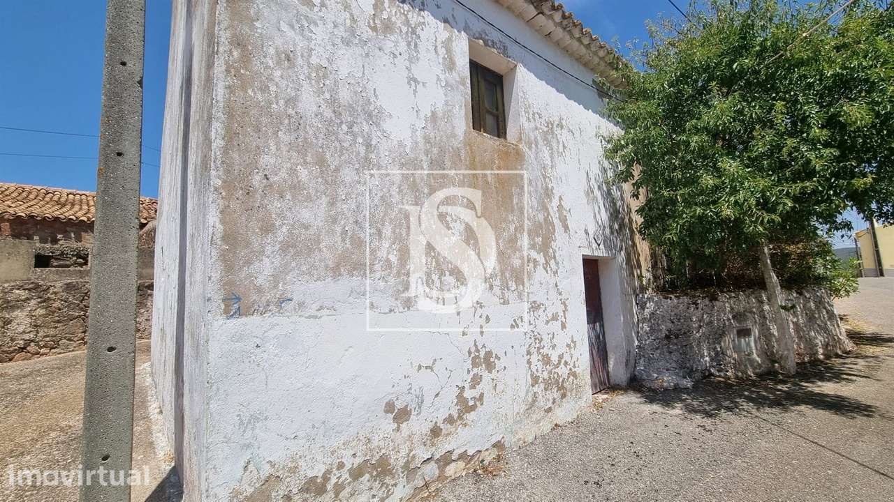Moradia para Restaurar T2 Venda em Querença, Tôr e Benafim,Loulé - Grande imagem: 4/21