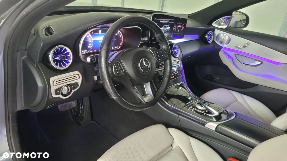 Mercedes-Benz Klasa C 300 7G-TRONIC - 15