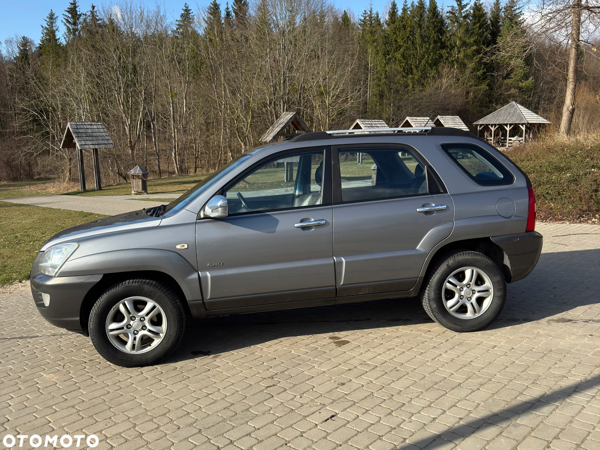 Kia Sportage 2.0 CRDI EX - 13