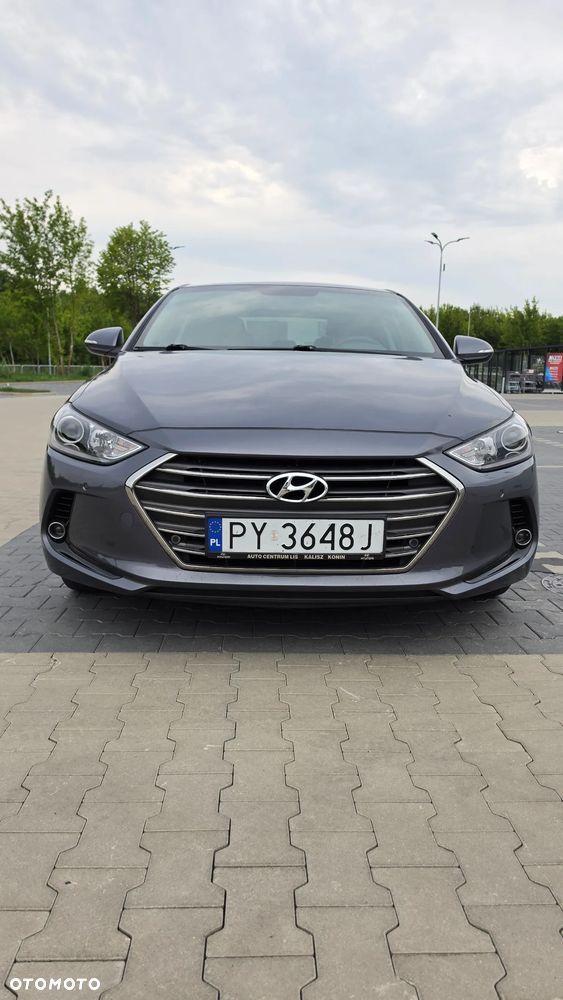 Hyundai Elantra 1.6 Style - 3