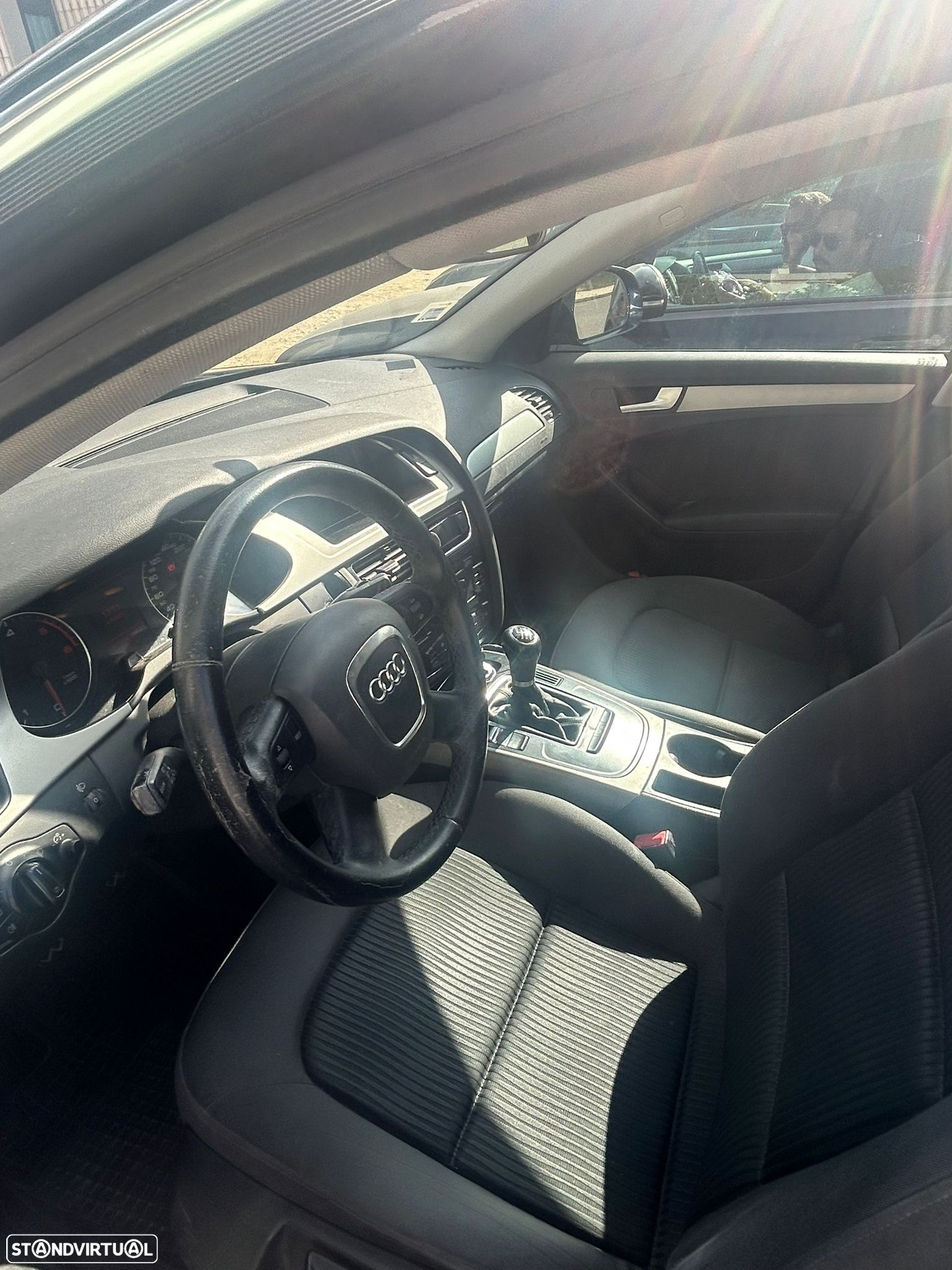 Audi A4 Avant 2.0 TDI - 10