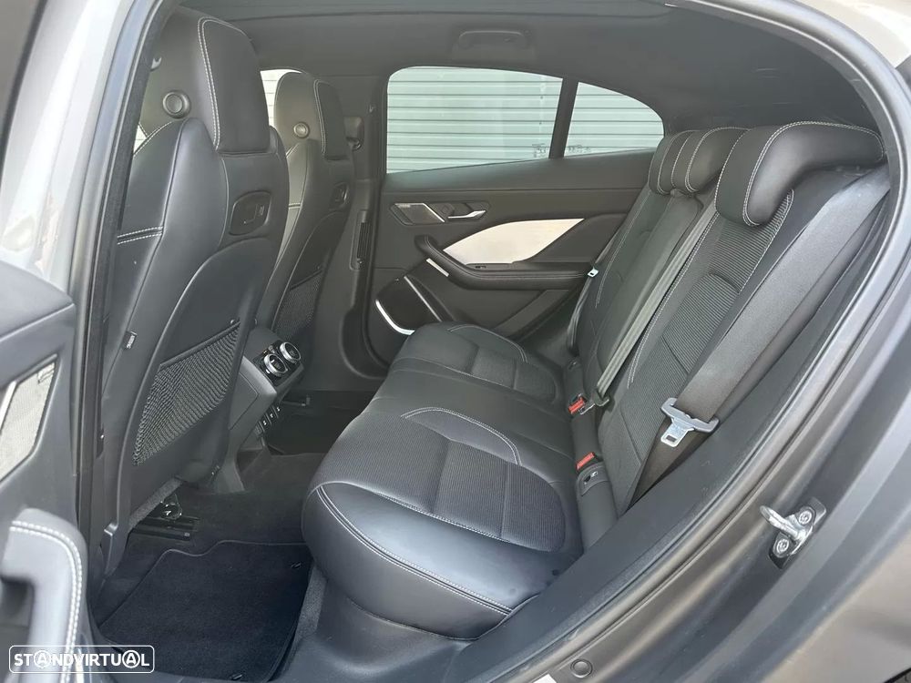 Jaguar I-Pace EV400 AWD R-DYNAMIC HSE - 46