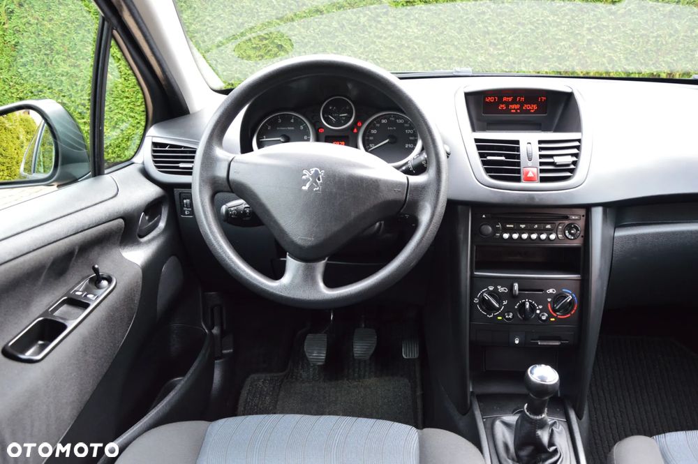 Peugeot 207 75 Tendance - 16