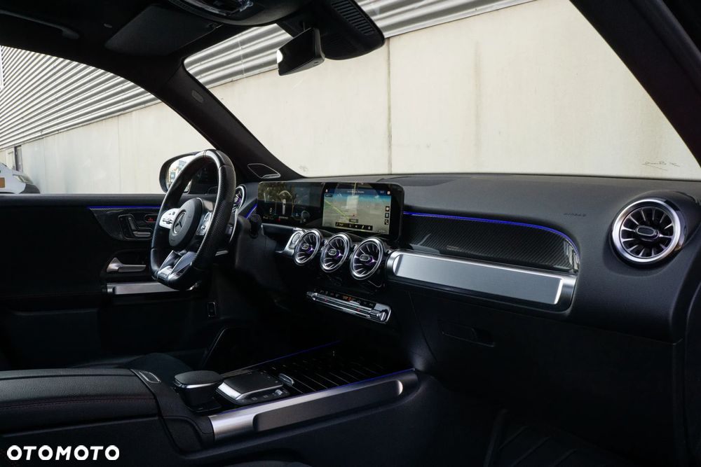 Mercedes-Benz GLB - 18