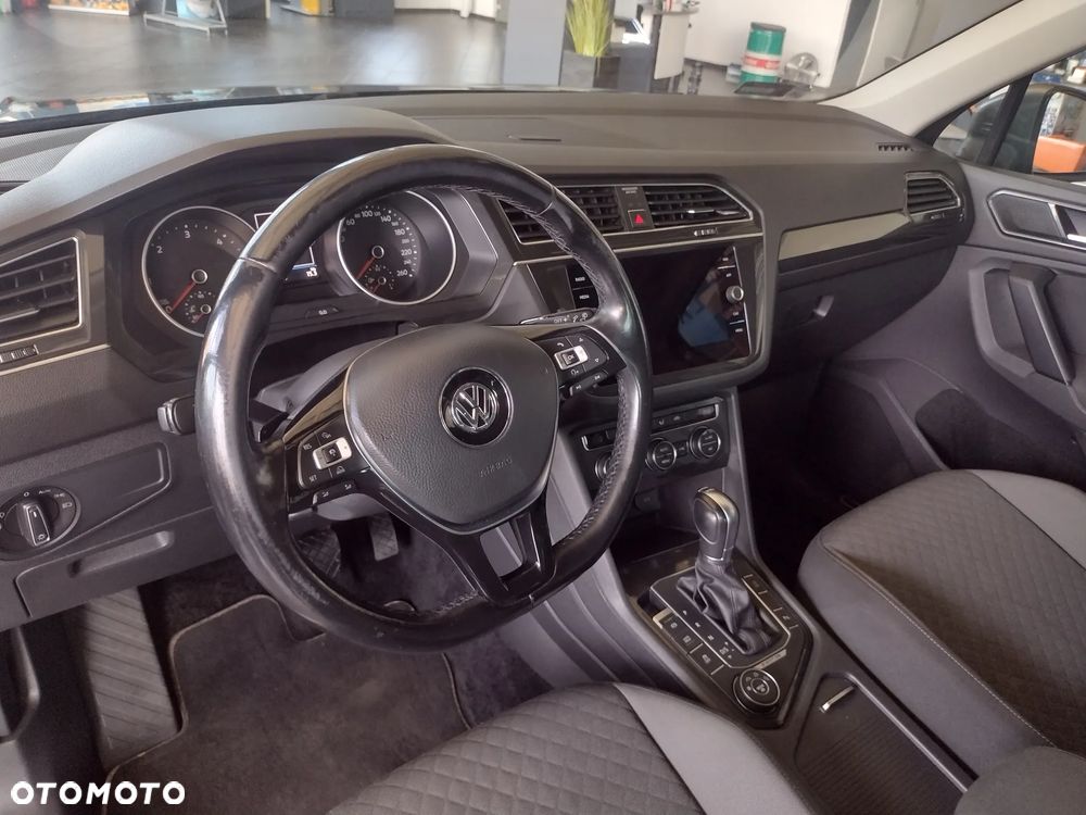 Volkswagen Tiguan 2.0 TDI SCR 4MOTION (BlueMotion Techn.) DSG Sound - 28