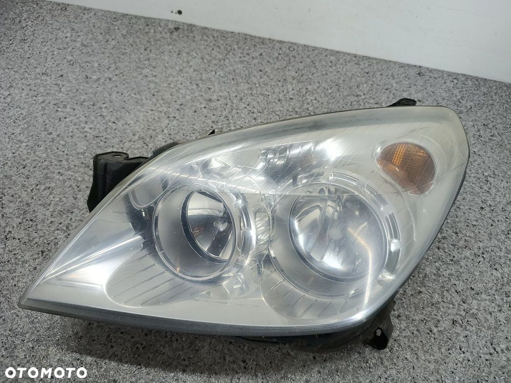 LAMPA PRZÓD LEWA OPEL ASTRA H 13239288 1EG270370-41  HELLA - 4
