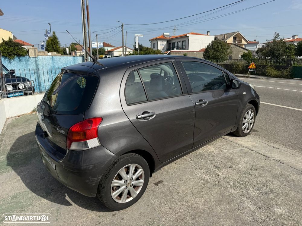 Toyota Yaris 1.4 D-4D AC - 7