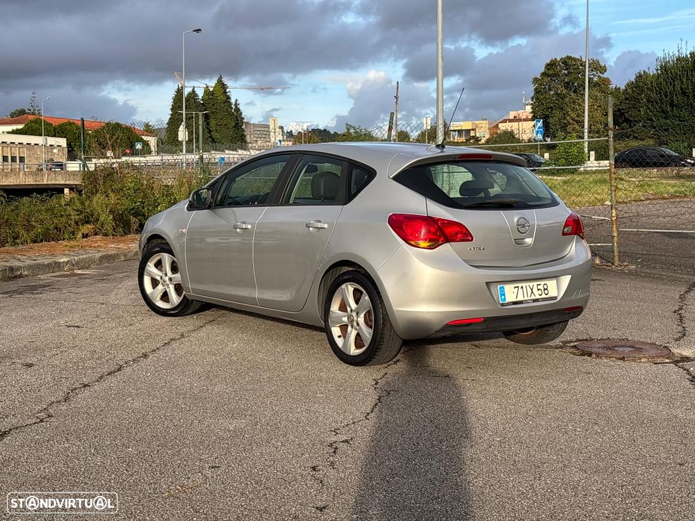 Opel Astra 1.4 Enjoy - 7