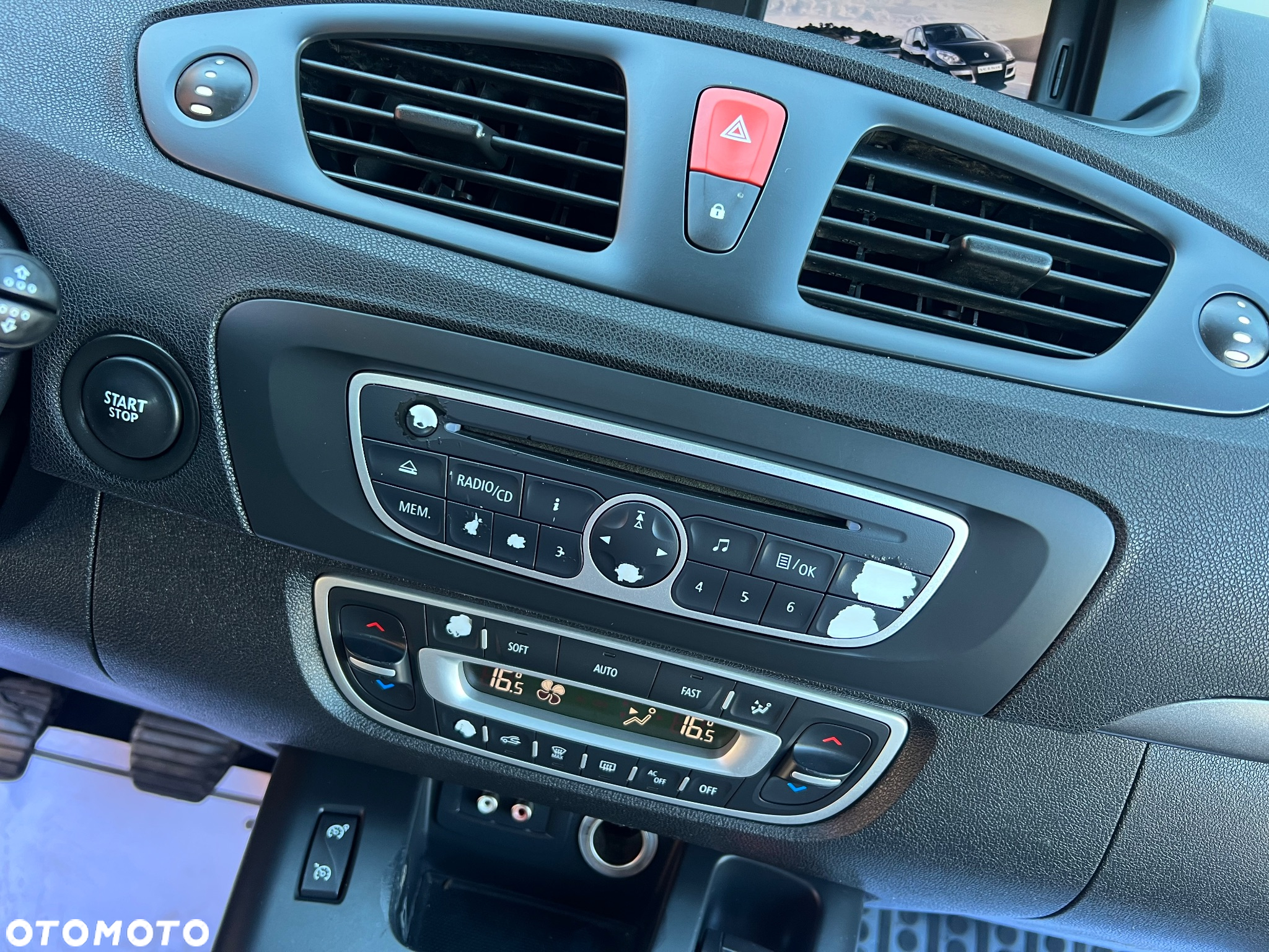 Renault Scenic 1.5 dCi Dynamique - 10