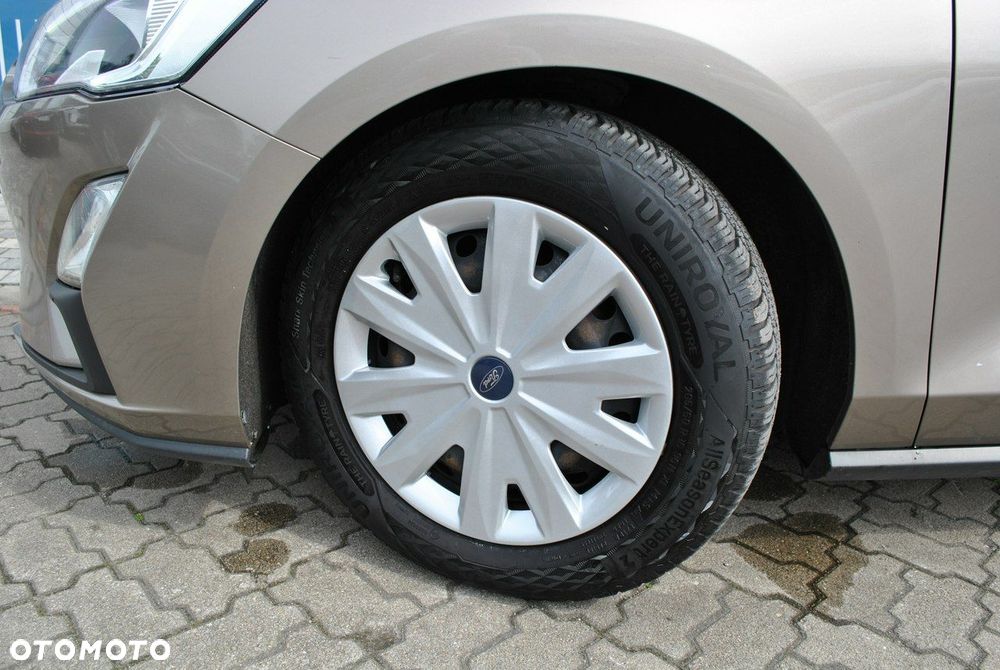 Ford Focus 1.0 EcoBoost Trend - 23