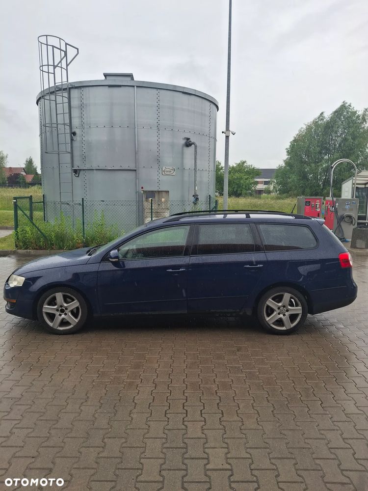 Volkswagen Passat 2.0 TDI Comfortline DSG - 1