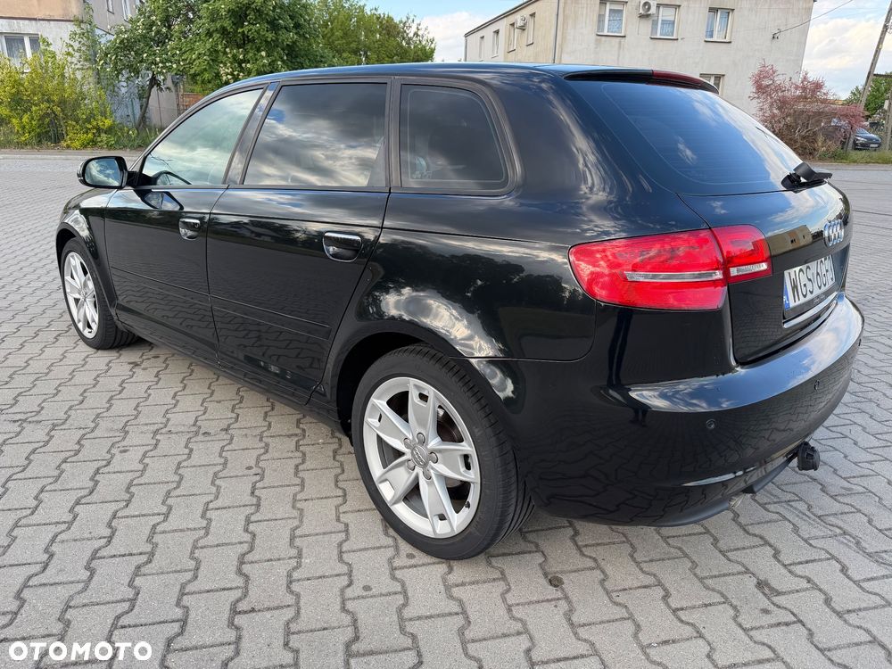 Audi A3 Sportback 1.6 TDI DPF Ambition - 4