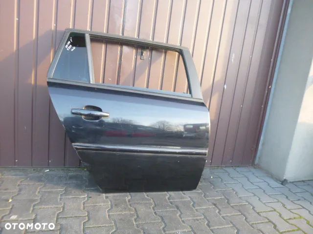 DRZWI PRAWY TYŁ PRAWE TYLNE KOMPLETNE OPEL VECTRA C KOMBI KOLOR Z20R