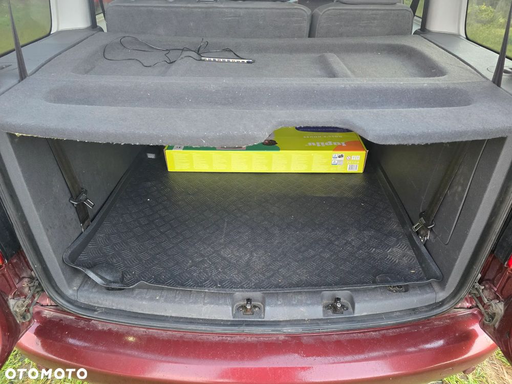 Volkswagen Caddy 1.6 (7-Si.) Edition 30 - 22