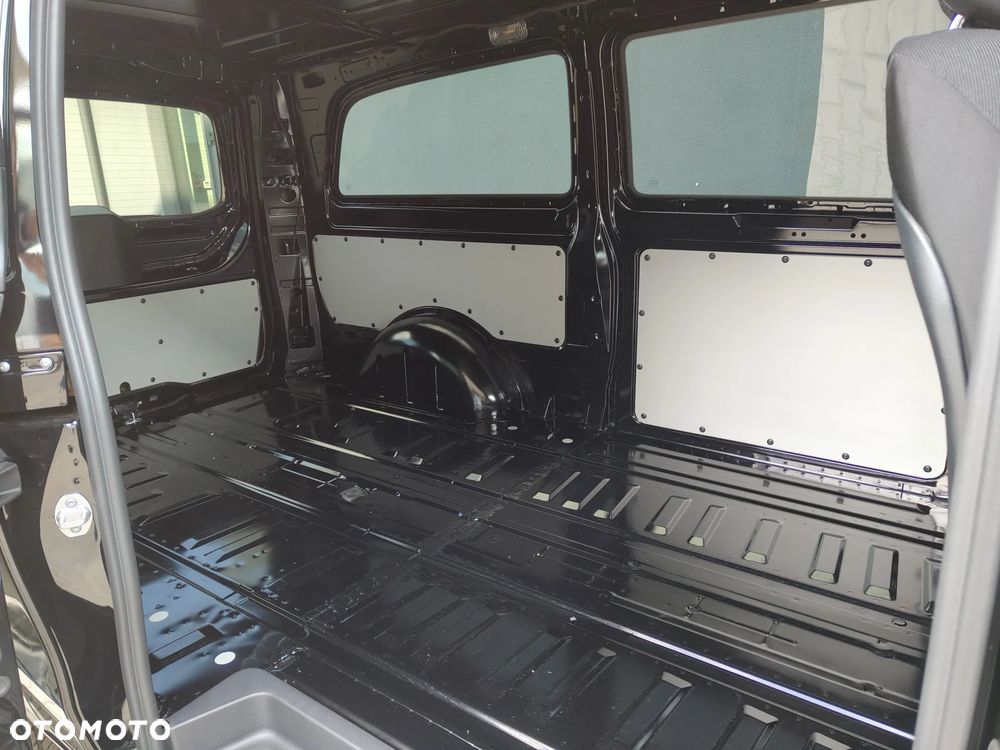 Mercedes-Benz Vito - 12